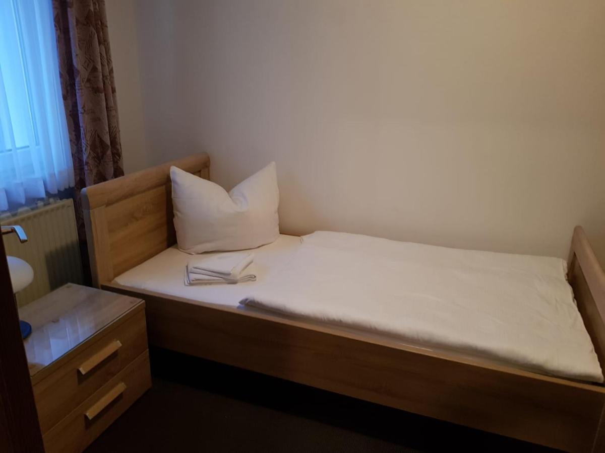 Lauchhammer Hotel Zum Mueckenberger Hof מראה חיצוני תמונה