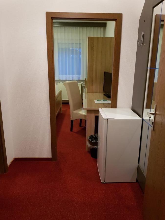 Lauchhammer Hotel Zum Mueckenberger Hof מראה חיצוני תמונה